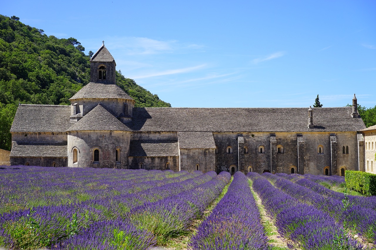abbaye-de-senanque-1595649_1280 Abbaye de Sénanque